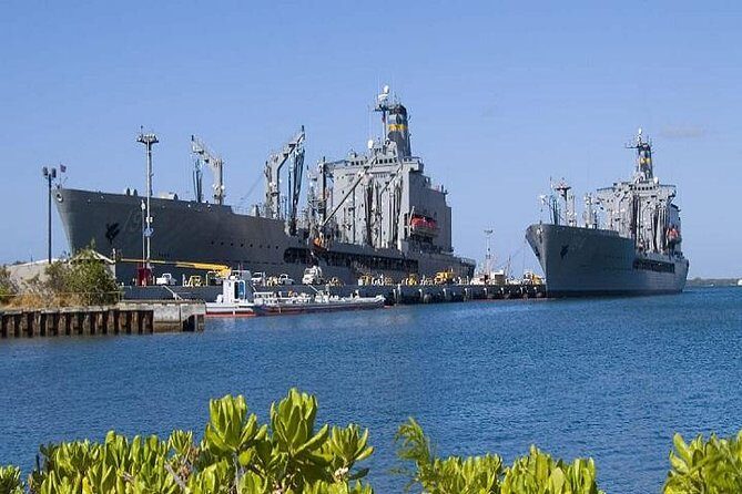 Arizona Memorial Pearl Harbor and Honolulu City Tour from Kona - Group size and guide style: where your experience can swing