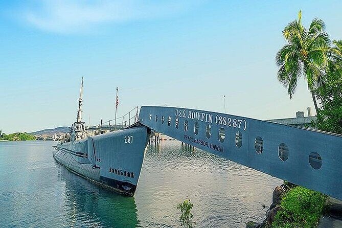 Arizona Memorial Pearl Harbor & Honolulu City Tour from Kona - Timing, walking, and the bag rules you must plan around