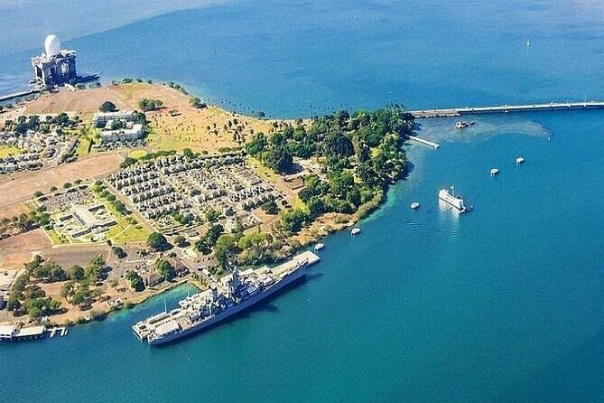 Battleships of WWII at Pearl Harbor from Maui - Iolani Palace and the royal story around Aliʻiōlani Hale