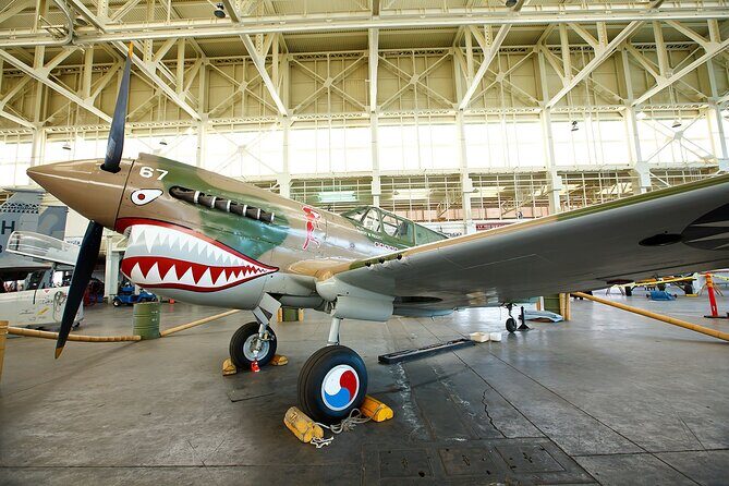 Day Trip from Kauai to Oahu: WWII Pearl Harbor Heroes - Lunch break: fueling a long but moving schedule