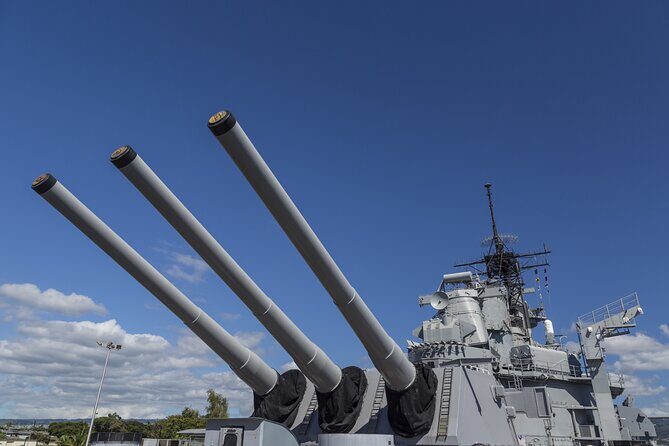 Day Trip from Kauai to Oahu: WWII Pearl Harbor Heroes - Pearl Harbor Visitor Center: build context before you step onto Ford Island