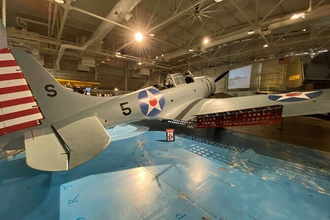 Deluxe Arizona Memorial and Pearl Harbor Aviation Museum Tour - Honolulu drive-through: where the day shifts from war to kingdom-era stories