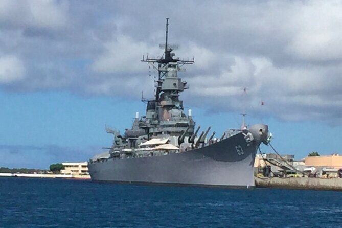 Family-friendly Pearl Harbor and Honolulu Downtown with private transportation - A private Pearl Harbor-to-downtown route that actually saves energy