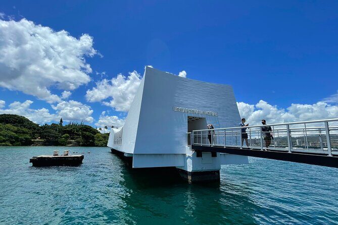 Family-friendly Pearl Harbor and Honolulu Downtown with private transportation - Who this tour fits best (and who might want a different style)