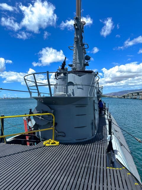 Honolulu: Pearl Harbor, USS Arizona Memorial [Early Access] - Honolulu Harbor, Aloha Tower, and the Photo Stops That Keep You Moving