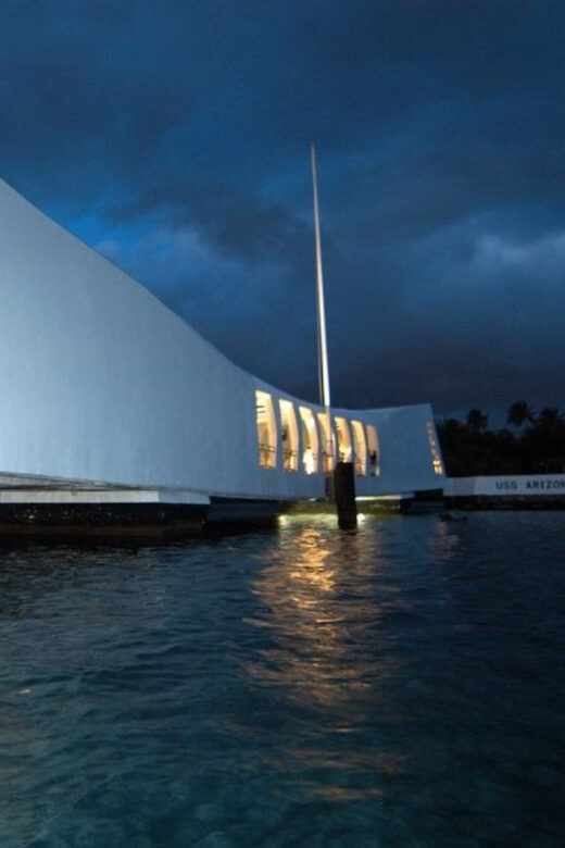 Honolulu: Pearl Harbor USS Arizona Memorial Tour - The boat ride to the USS Arizona Memorial