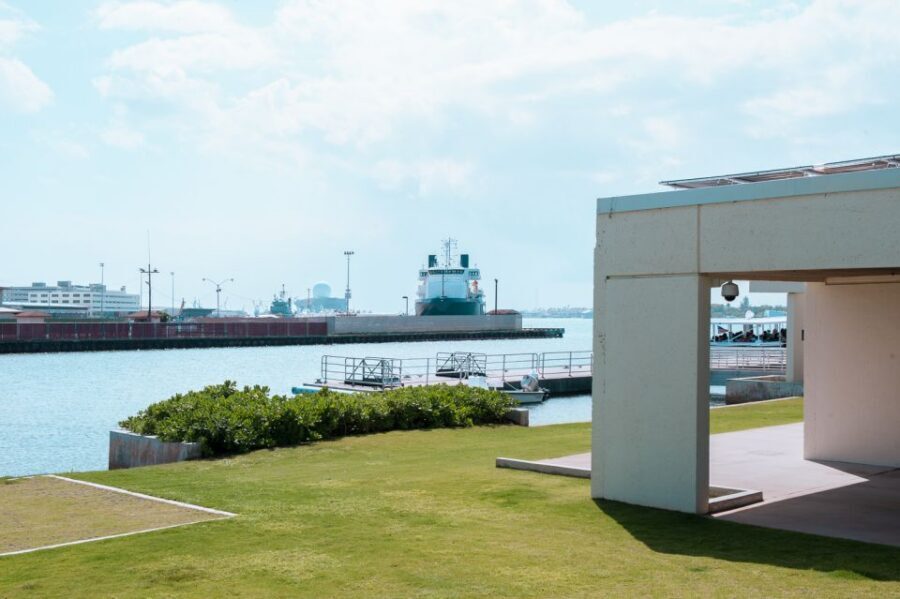Oahu: Pearl Harbor, USS Arizona, and City Highlights Tour - Price and value: why $60 can be fair