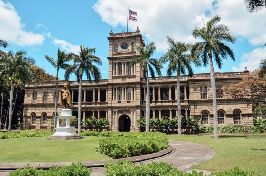 Oahu: Pearl Harbor, USS Arizona, and City Highlights Tour - The Pearl Harbor Visitor Center: where the facts click
