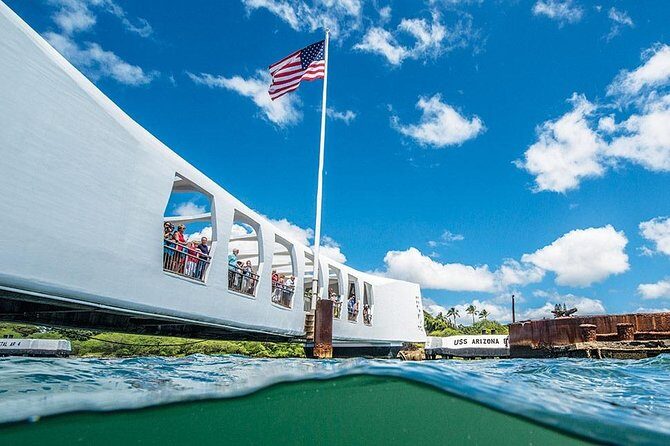 Oahu: Pearl Harbor USS Arizona Memorial & Battleship Missouri - USS Missouri (Mighty Mo): surrender history plus real ship life