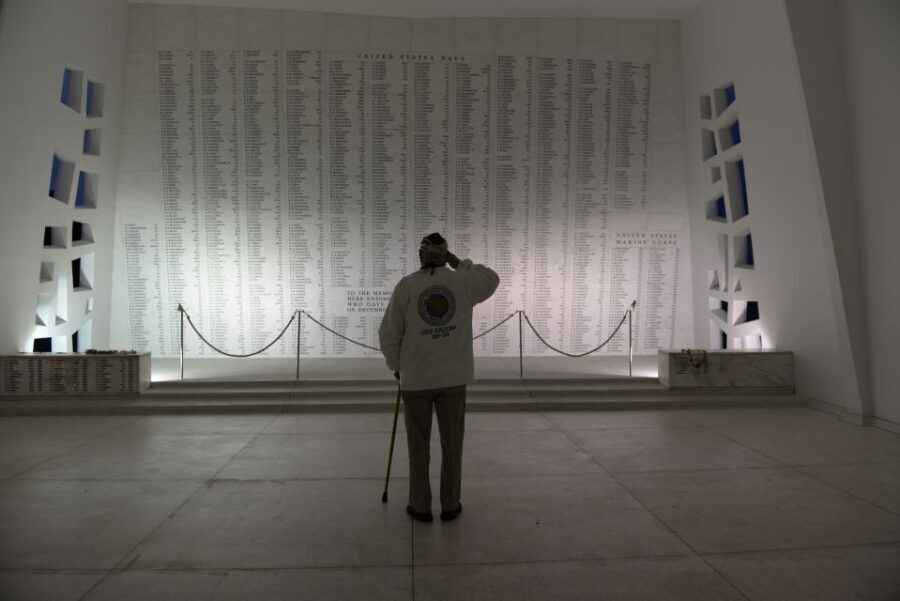 Oahu: USS Arizona Memorial Chief's Narrated Multimedia Tour - Meeting point and first steps at Pearl Harbor Visitor Center
