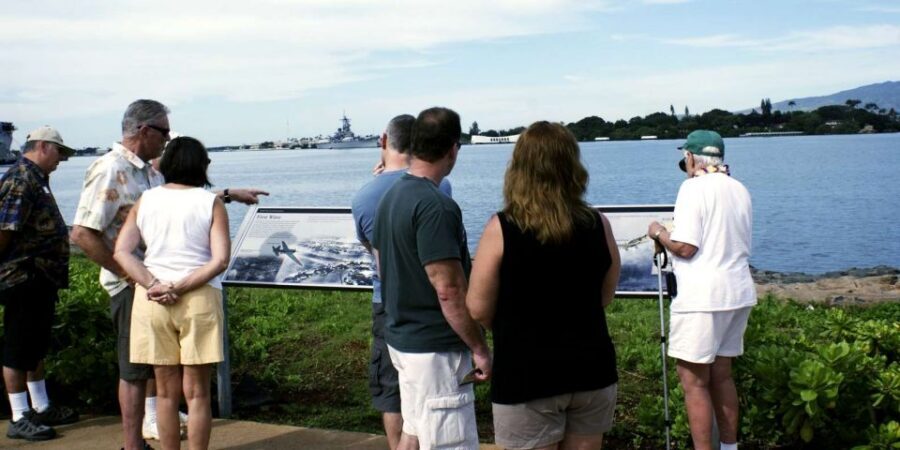 Oahu: USS Arizona Memorial Deluxe Tour - Path of Attack shoreline: history you can trace with your eyes