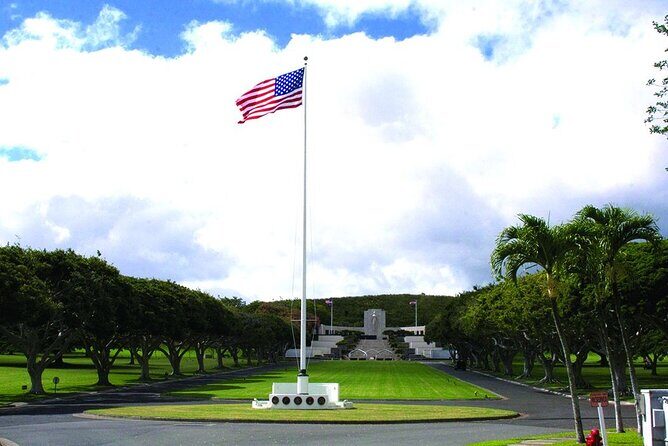 Pearl Harbor and Honolulu City Tour - USS Arizona Memorial: the film, the shuttle boat, and the real meaning of the stop