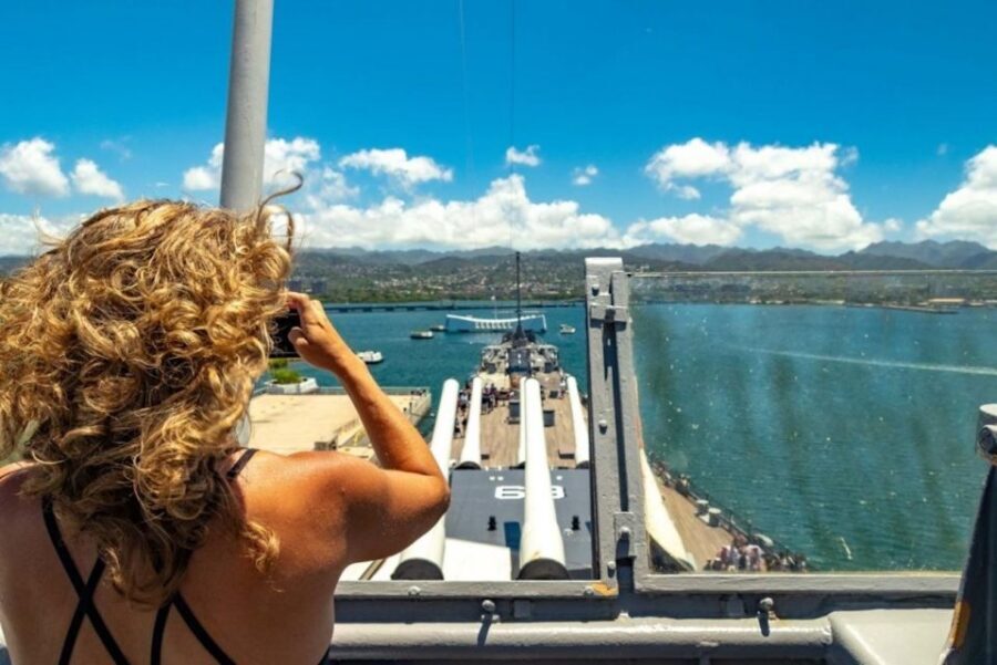 Pearl Harbor and Oahu Circle Island Tour FROM KONA - North Shore highlights: Waimea Bay and Sunset Beach in one day