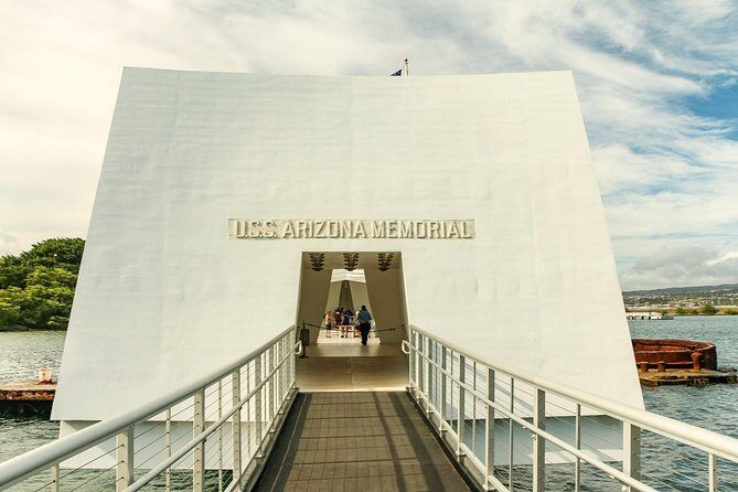 Pearl Harbor: Arizona & Missouri Battleship Tour From Maui, Big Island & Kauai - Battleship Missouri Memorial: the decks where the formal ending happened