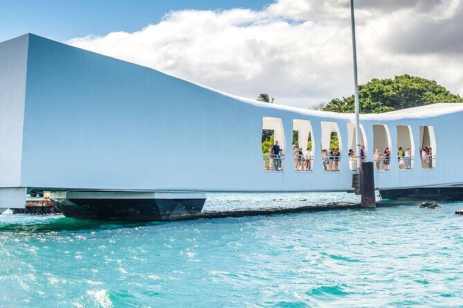 Pearl Harbor Arizona tour from HNL Airport - From HNL Airport to Pearl Harbor: a schedule that actually fits