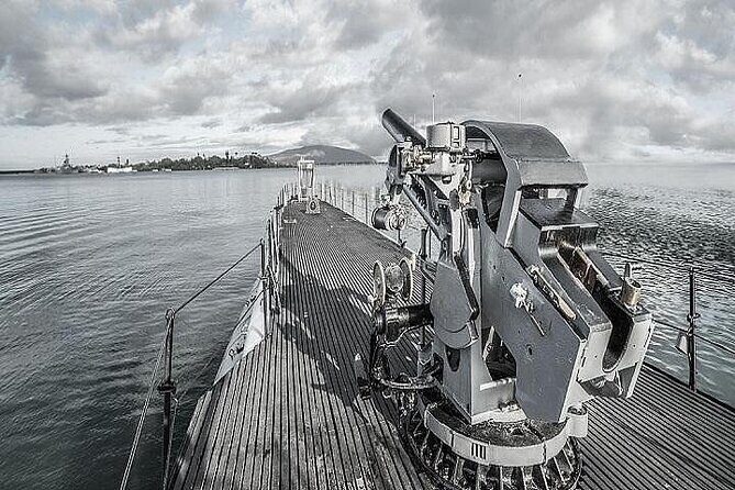Pearl Harbor, Dole Plantation, and Polynesian Center from Kona - USS Arizona Memorial: where you need to slow down
