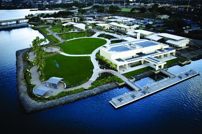 Pearl Harbor Official Deluxe Multimedia and VR Tour Combo - A smart way to process Dec 7 with audio and VR