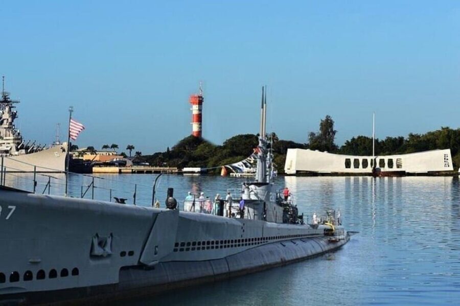 Pearl Harbor Passport "A Complete Experience" - USS Arizona Memorial: Where the Story Becomes Personal Quiet