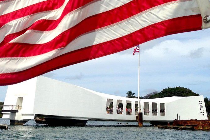 Pearl Harbor Tour Arizona Memorial and USS Bowfin - Arizona Memorial: Stand Over the Sunken Arizona Battleship