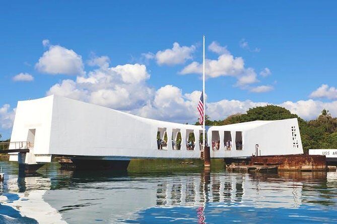 Pearl Harbor, USS Arizona and Honolulu City Tour - Food and the USS Bowfin Snack Bar stop
