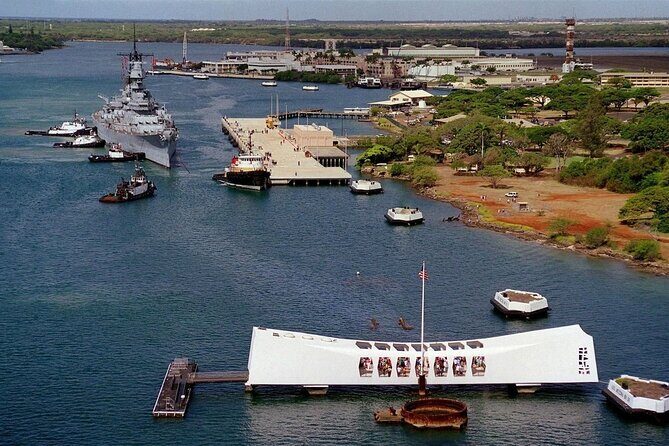 Pearl Harbor USS Arizona and USS Missouri "Private" - Getting There and the Ticket Handoff Rule