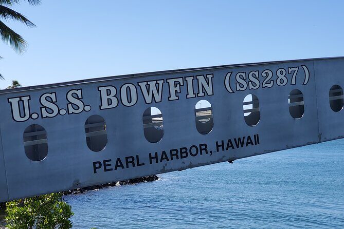 Pearl Harbor USS Arizona & Bowfin Submarine - Group Size, Timing, and Comfort on a 6-Hour Route