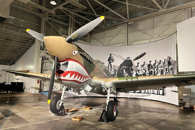 Pearl Harbor, USS Arizona Memorial & Honolulu City Tour - Aviation Museum upgrade (Ultimate) and Hangar 79: seeing aircraft history in the original setting