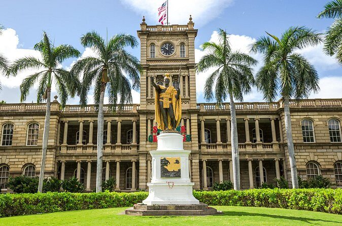 Pearl Harbor with USS Arizona and Hawaiian Kingdom History Tour - The guide is often the difference-maker