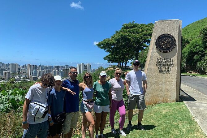 Private Pearl Harbor and Honolulu City Tour - King Kamehameha statue: a quick stop with big meaning