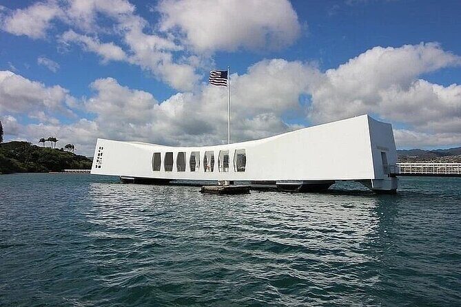 Private Pearl Harbor USS Arizona Memorial - The value of a private Pearl Harbor day on Oahu