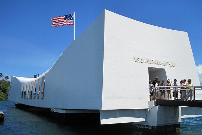 Roundtrip Shuttle from Waikiki-Pearl Harbor National Memorial - Key things worth knowing before you go