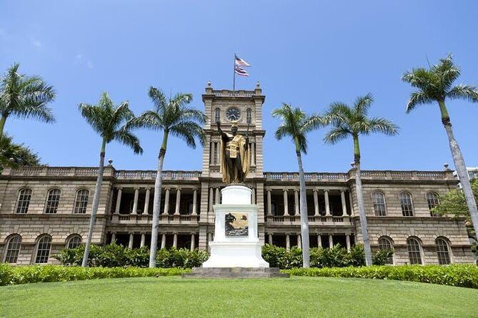 Stars and Stripes Tour: Pearl Harbor and Battleship Missouri - USS Arizona Memorial: film, museums, and the shuttle boat rhythm