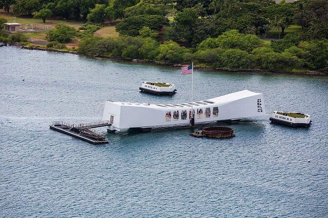 WWII Pearl Harbor Heroes Deluxe Tour - USS Arizona Memorial: what you’ll see and what to do if the boat ride isn’t available